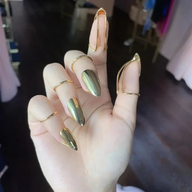 The Coven Claw Set Gold